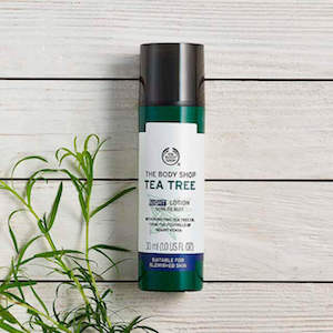 Tea Tree Oil Night Lotion, helps hydrate skin with blemishes. © The Body Shop